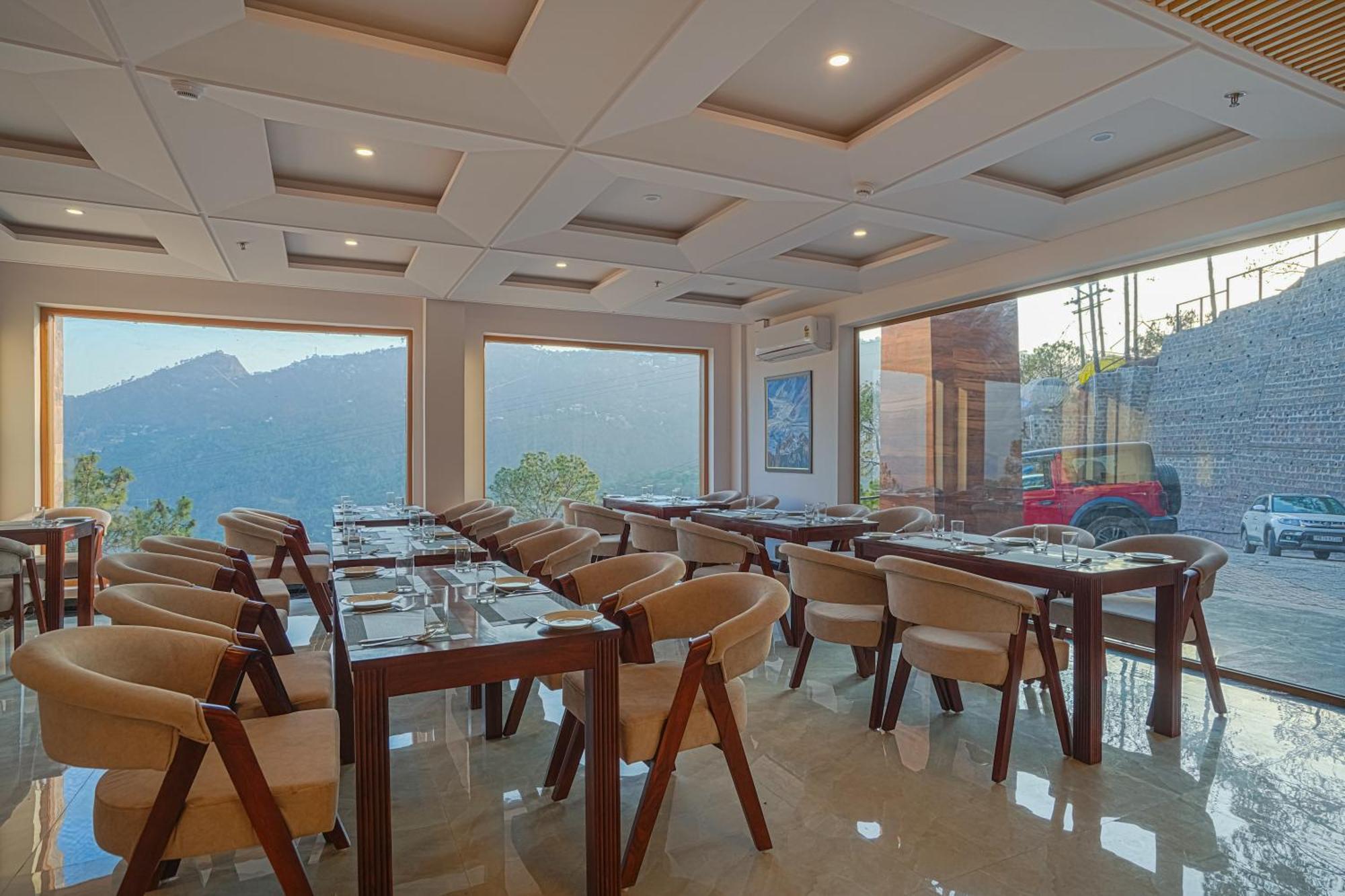 The Sanawar Heights I Kasauli I New Property Экстерьер фото